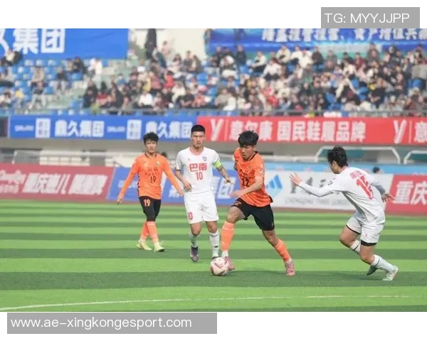 中乙球员参与业余赛事引发争议北碚队参赛资格遭质疑 中乙球员参与业余赛事引发争议北碚队参赛资格遭质疑