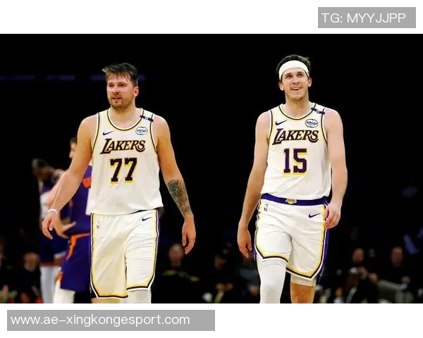 湖人一周内成功掌控东契奇与里夫斯的比赛策略分析 湖人一周内成功掌控东契奇与里夫斯的比赛策略分析