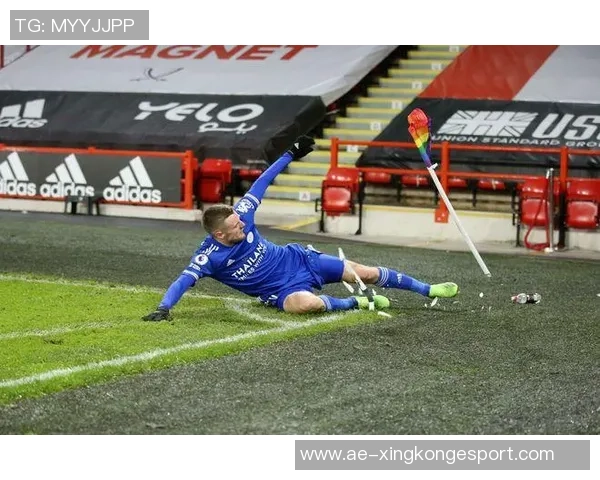 坎比亚索谈瓦尔迪进球遗憾回归右边路提升个人表现